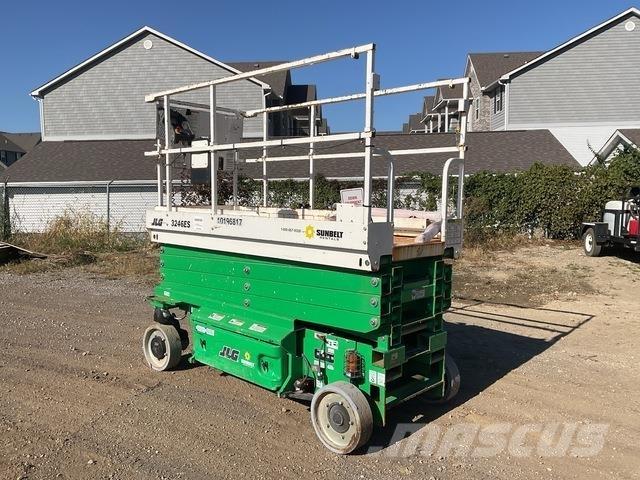 JLG 3246ES Ollós emelők
