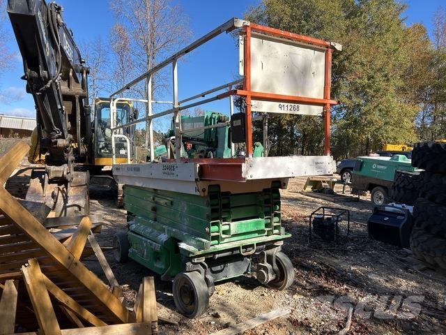 JLG 3246ES Ollós emelők