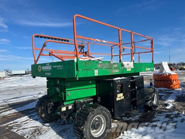 JLG 330LRT Ollós emelők