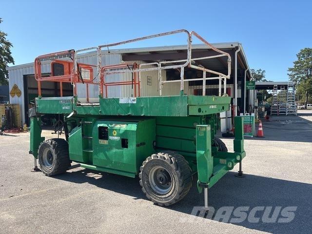 JLG 3394RT Ollós emelők