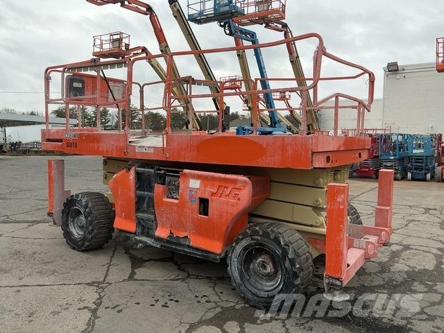JLG 3394RT Ollós emelők