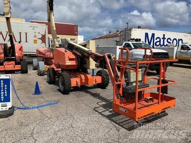 JLG 340AJ Karos emelők