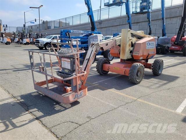 JLG 340AJ Karos emelők