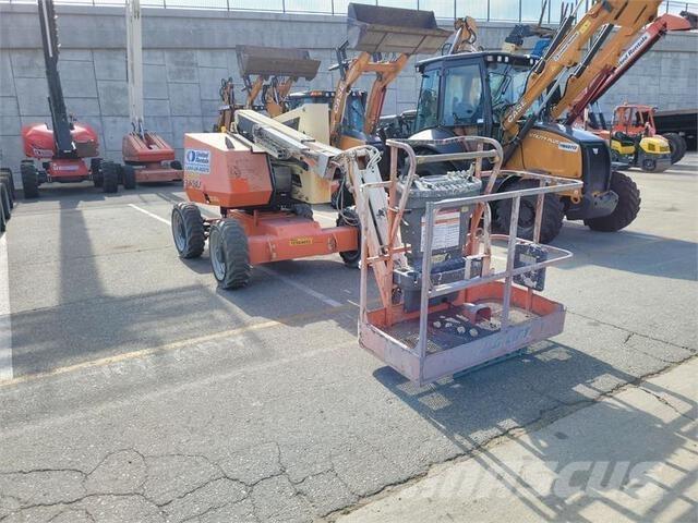 JLG 340AJ Karos emelők