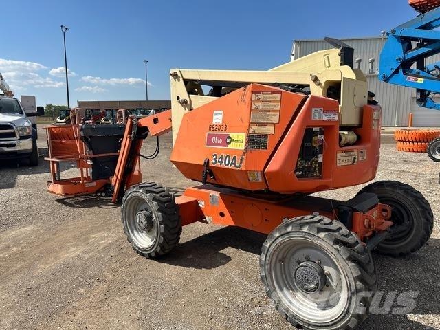 JLG 340AJ Karos emelők