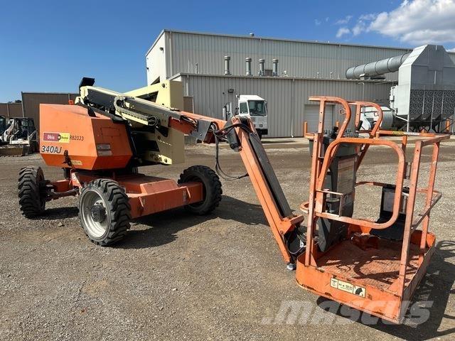 JLG 340AJ Karos emelők
