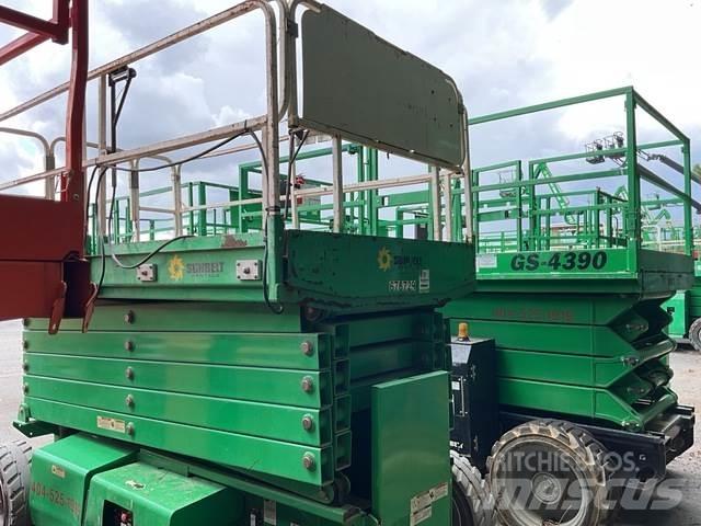 JLG 4069LE Ollós emelők