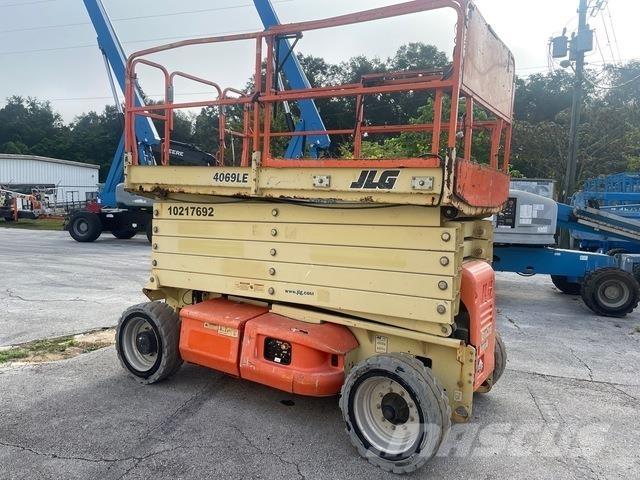 JLG 4069LE Ollós emelők