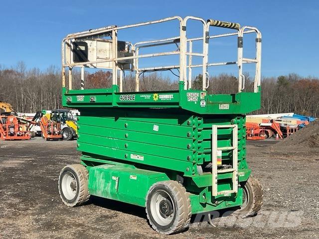 JLG 4069LE Ollós emelők