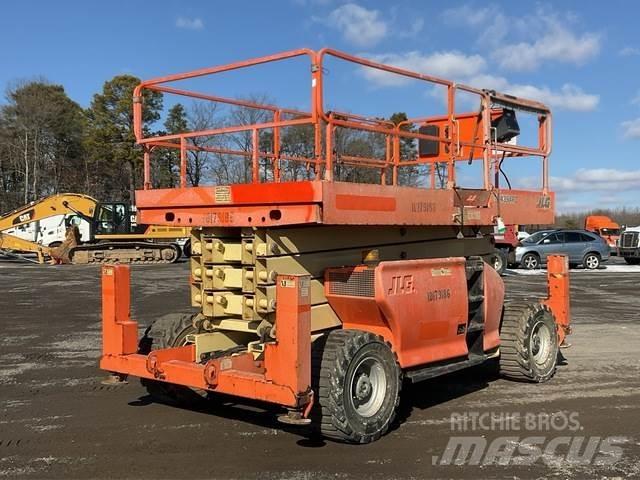 JLG 4394RT Ollós emelők
