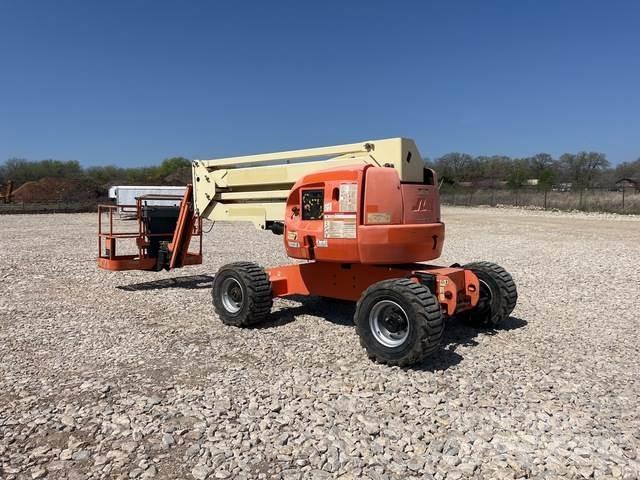 JLG 450AJ Karos emelők