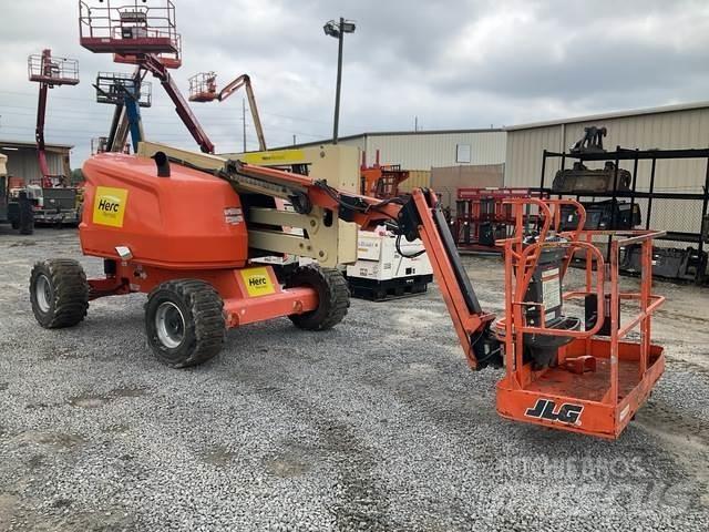 JLG 450AJ Karos emelők