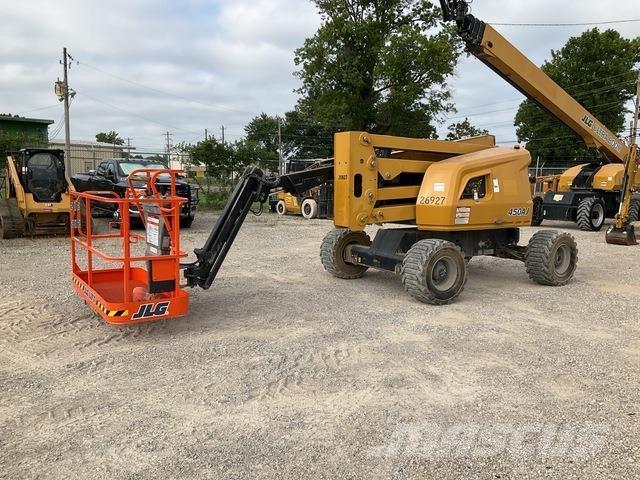 JLG 450AJ Karos emelők