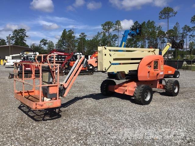 JLG 450AJ Karos emelők