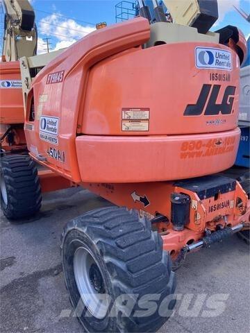 JLG 450AJ Karos emelők