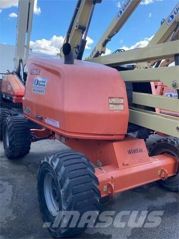 JLG 450AJ Karos emelők