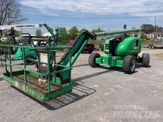JLG 600AJ Karos emelők