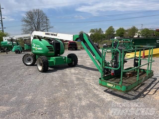 JLG 600AJ Karos emelők