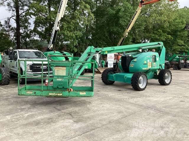 JLG 600AJ Karos emelők