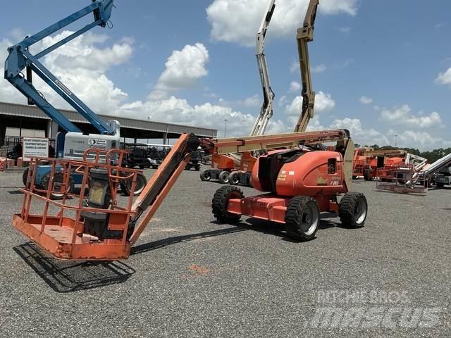 JLG 600AJ Karos emelők