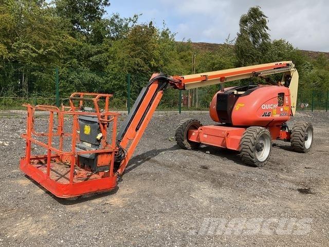 JLG 600AJ Karos emelők