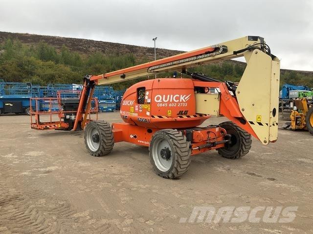 JLG 600AJ Karos emelők