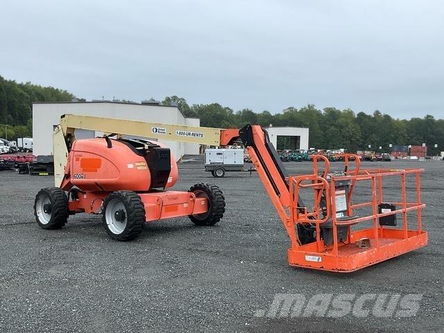 JLG 600AJ Karos emelők