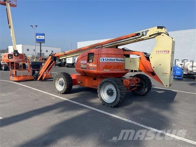 JLG 600AJ Karos emelők