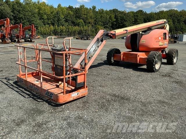 JLG 600AJ Karos emelők