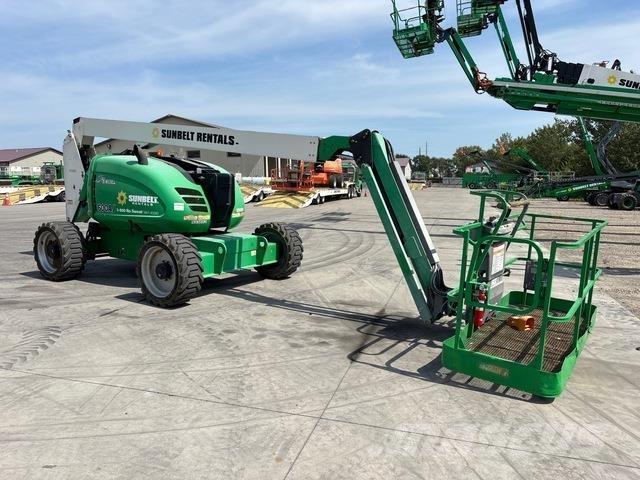 JLG 600AJ Karos emelők