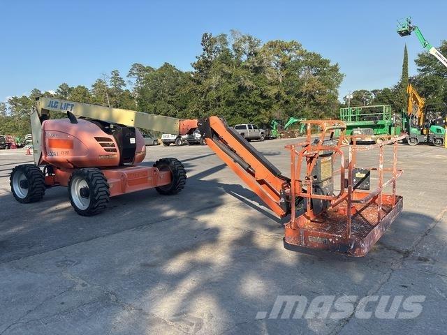 JLG 600AJ Karos emelők