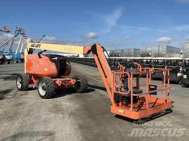 JLG 600AJN Karos emelők