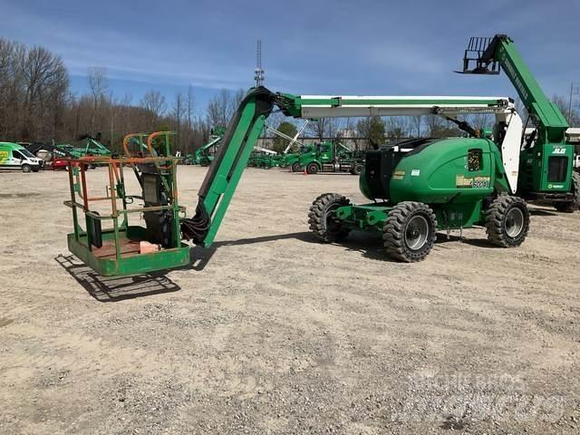 JLG 600AJN Karos emelők