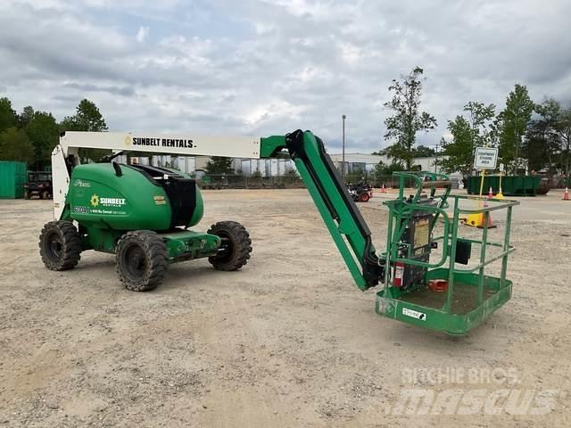 JLG 600AJN Karos emelők