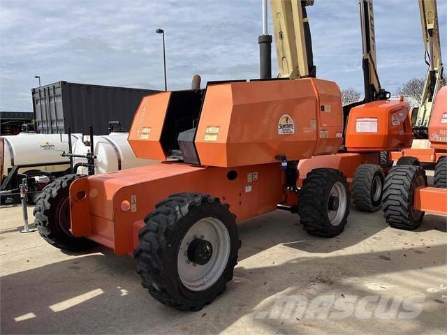 JLG 600S Teleszkópos emelők