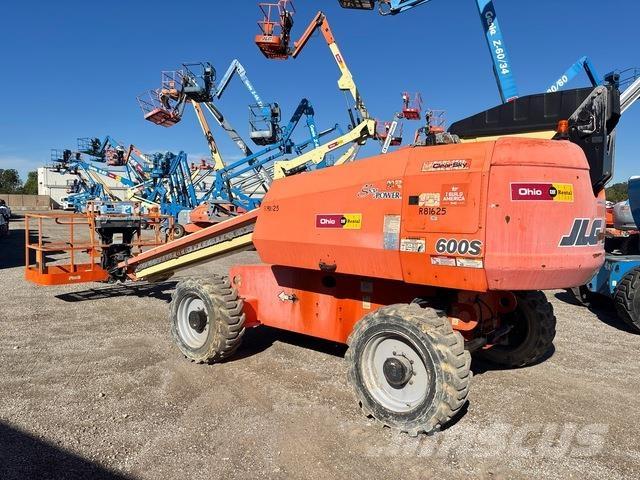 JLG 600S Teleszkópos emelők
