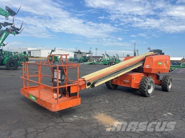 JLG 600S Teleszkópos emelők