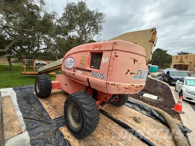 JLG 600S Teleszkópos emelők