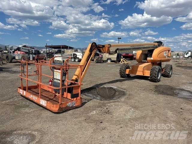 JLG 600SJ 4X4 Karos emelők
