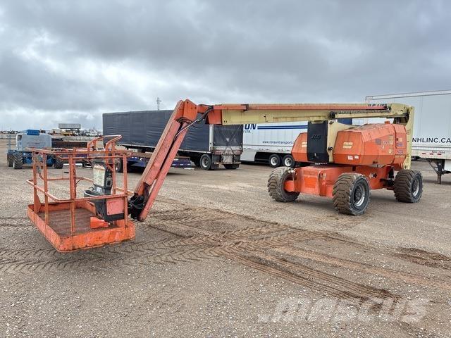 JLG 800 AJ Karos emelők
