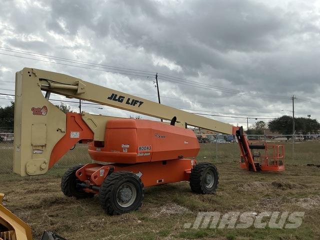 JLG 800 AJ Karos emelők