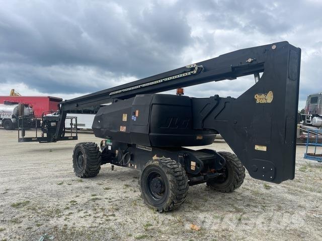 JLG 800A Karos emelők