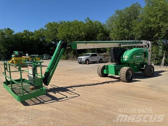 JLG 800AJ Karos emelők