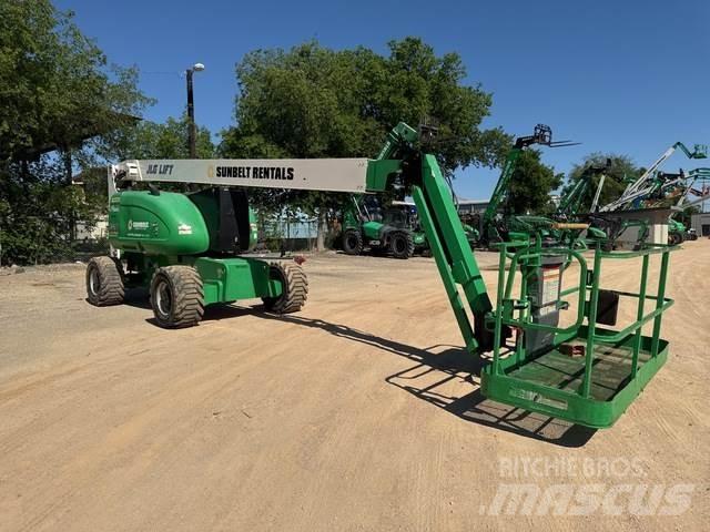 JLG 800AJ Karos emelők