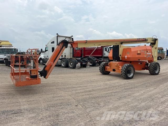 JLG 800AJ Karos emelők