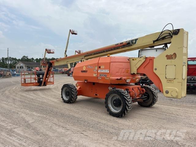 JLG 800AJ Karos emelők