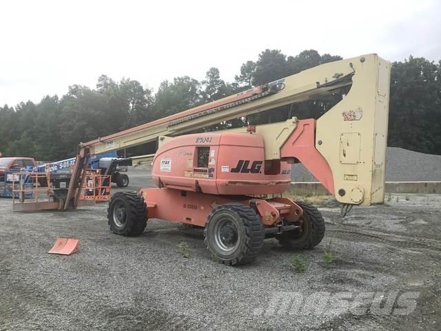 JLG 800AJ Karos emelők