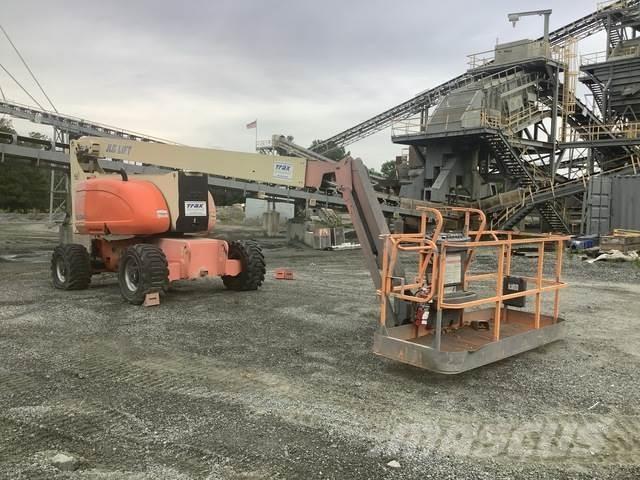 JLG 800AJ Karos emelők