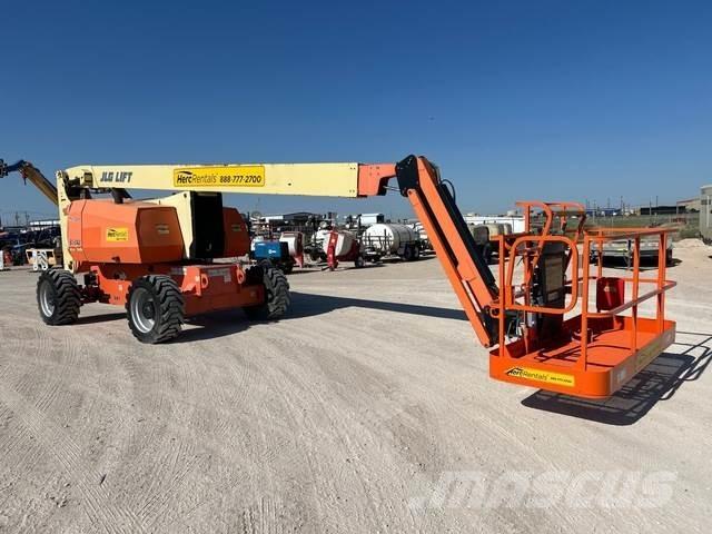 JLG 800AJ Karos emelők