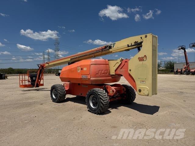 JLG 800AJ Karos emelők